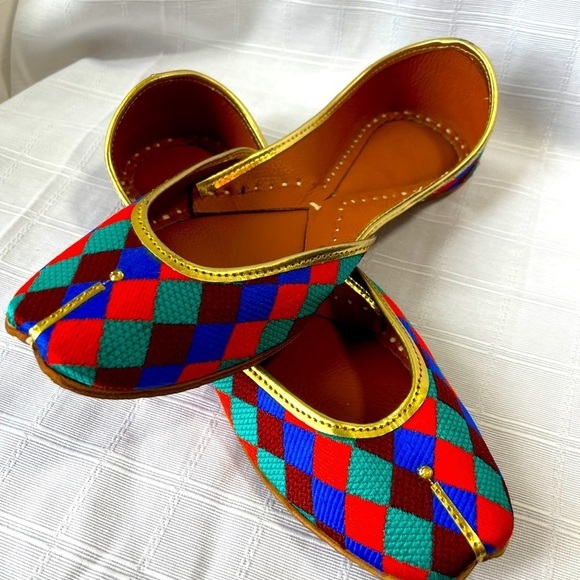 Shoes - Traditional Handcrafted Colorful Women's Jutti Shoes Leather